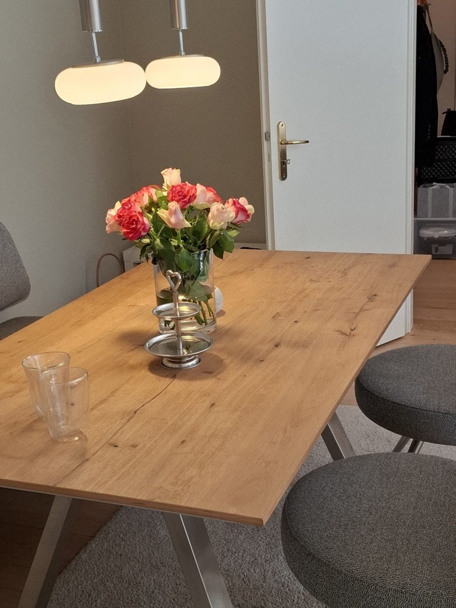 Esstisch 1 Etagenwohnung K�ln