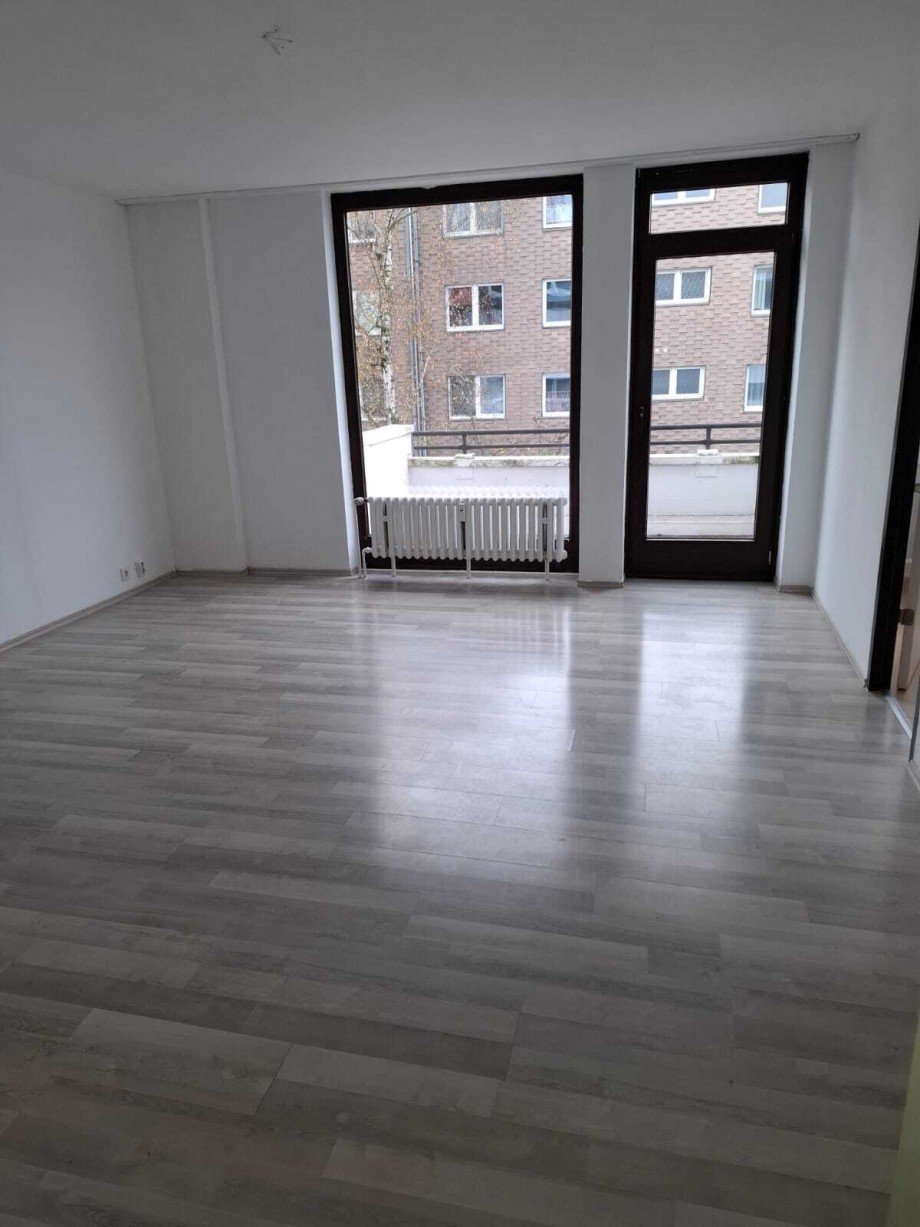 Wohnraum Istzustand vor Modernisierung Wohnung K�ln