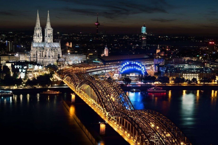 Abendstimmung Dom Erdgeschosswohnung K�ln