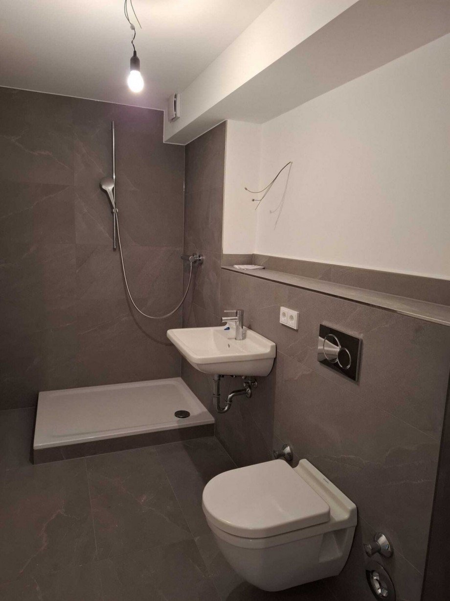 Duschbad Muster Etagenwohnung K�ln
