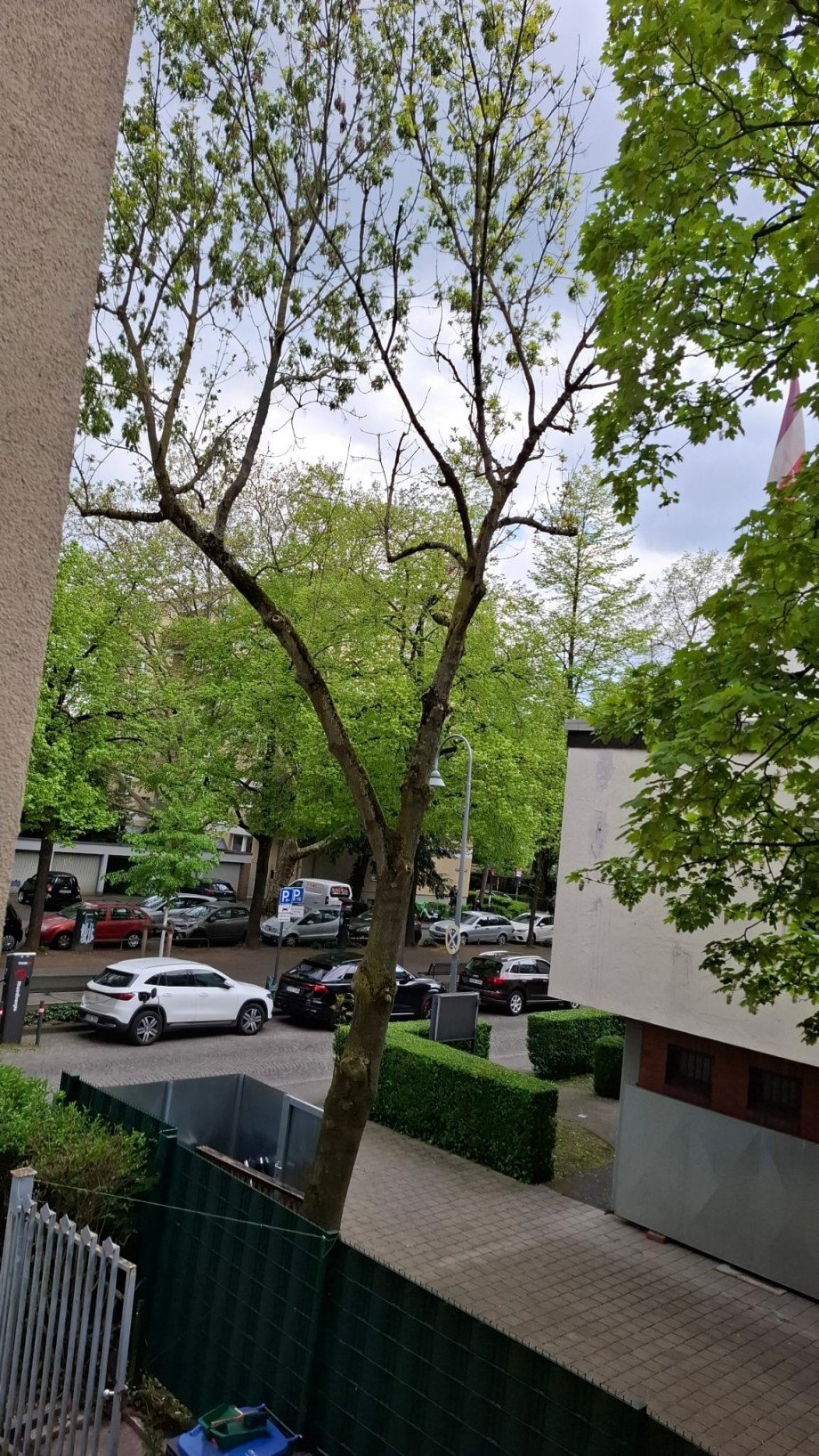 Blick zur Stra�enseite Etagenwohnung K�n