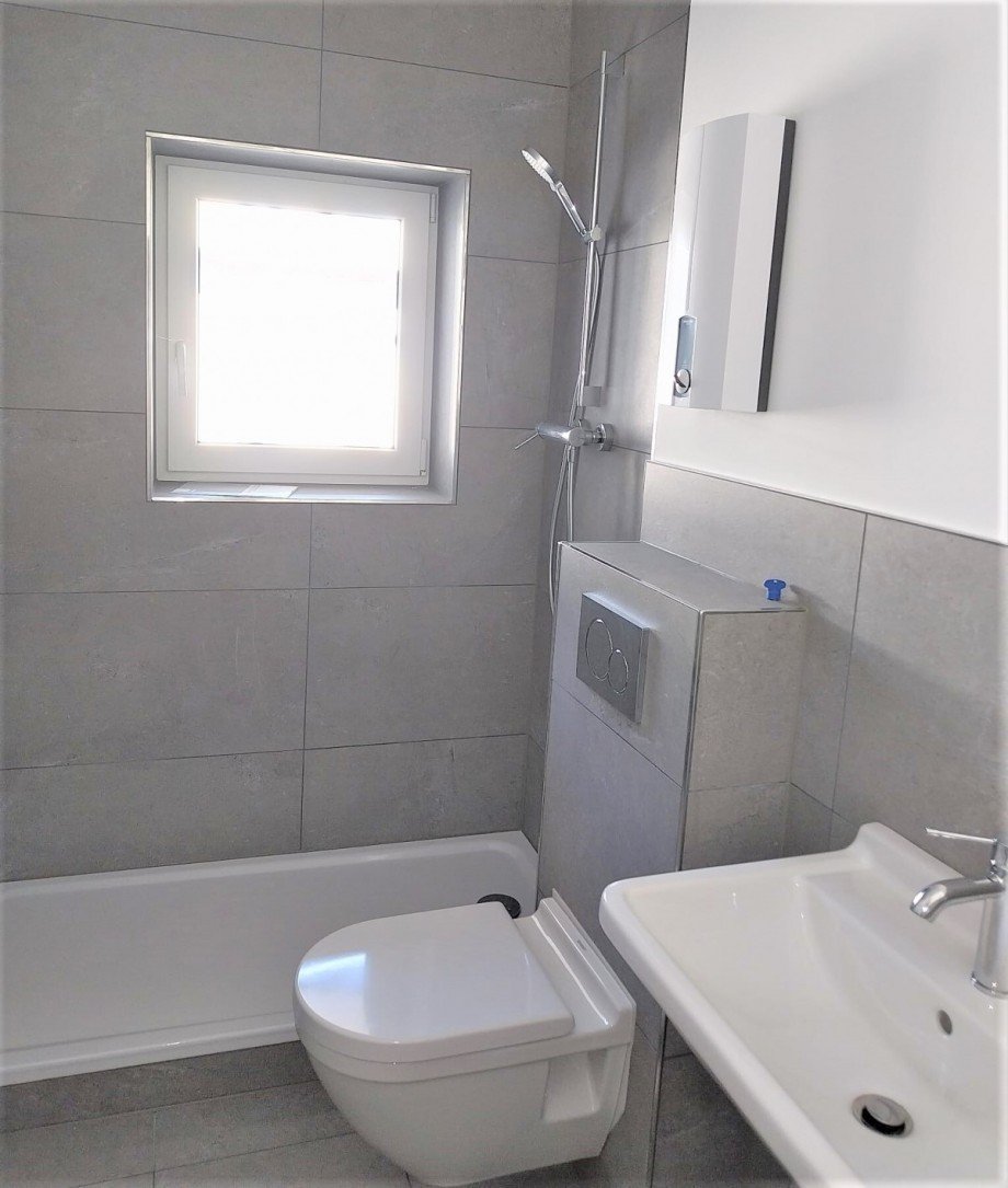 Duschbad Etagenwohnung K�ln