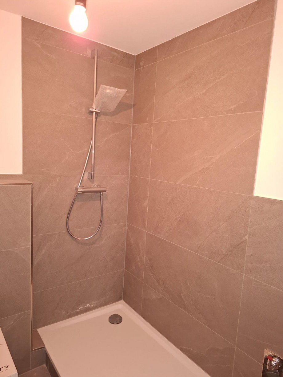 Dusche WE 6 Wohnung K�ln