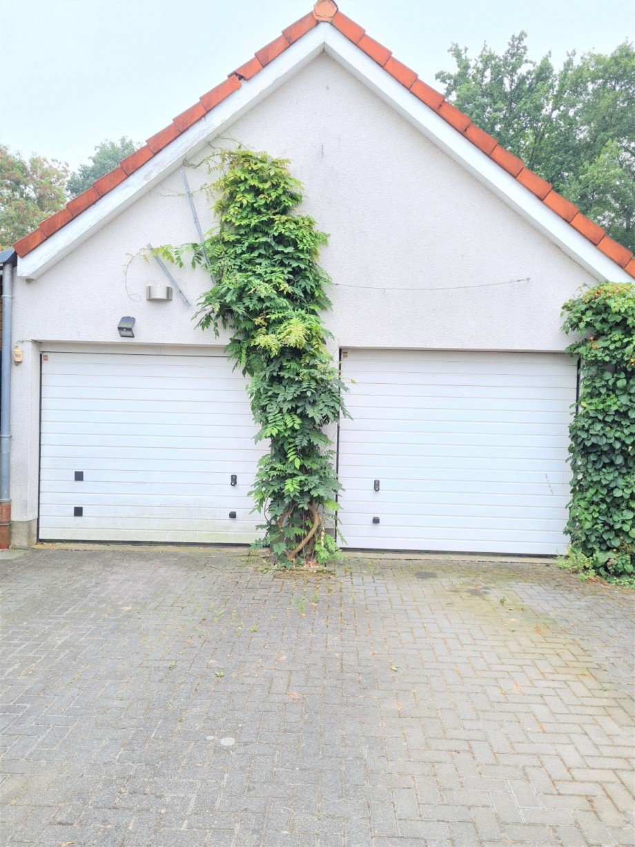 Garage Reiheneckhaus R�srath
