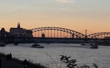 Rheinpanorama ++SCH�NER WOHNEN AUF 2 EBENEN MIT DACHTERRASSE IM K�LNER S�DEN! MODERNISIERT!++