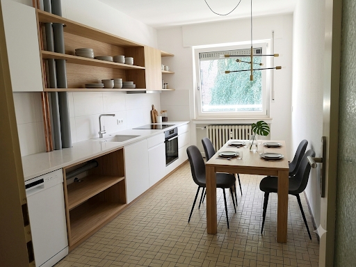 K�che KI generiert Etagenwohnung K�ln