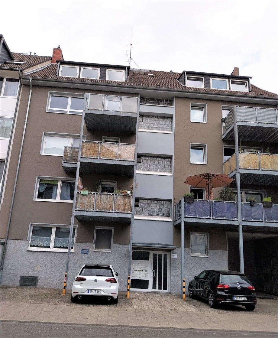 Ansicht Stra�enseite Wohnung K�ln