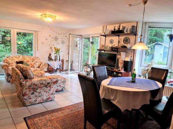 Wohnzimmer mit Essbereich Reiheneckhaus R�srath