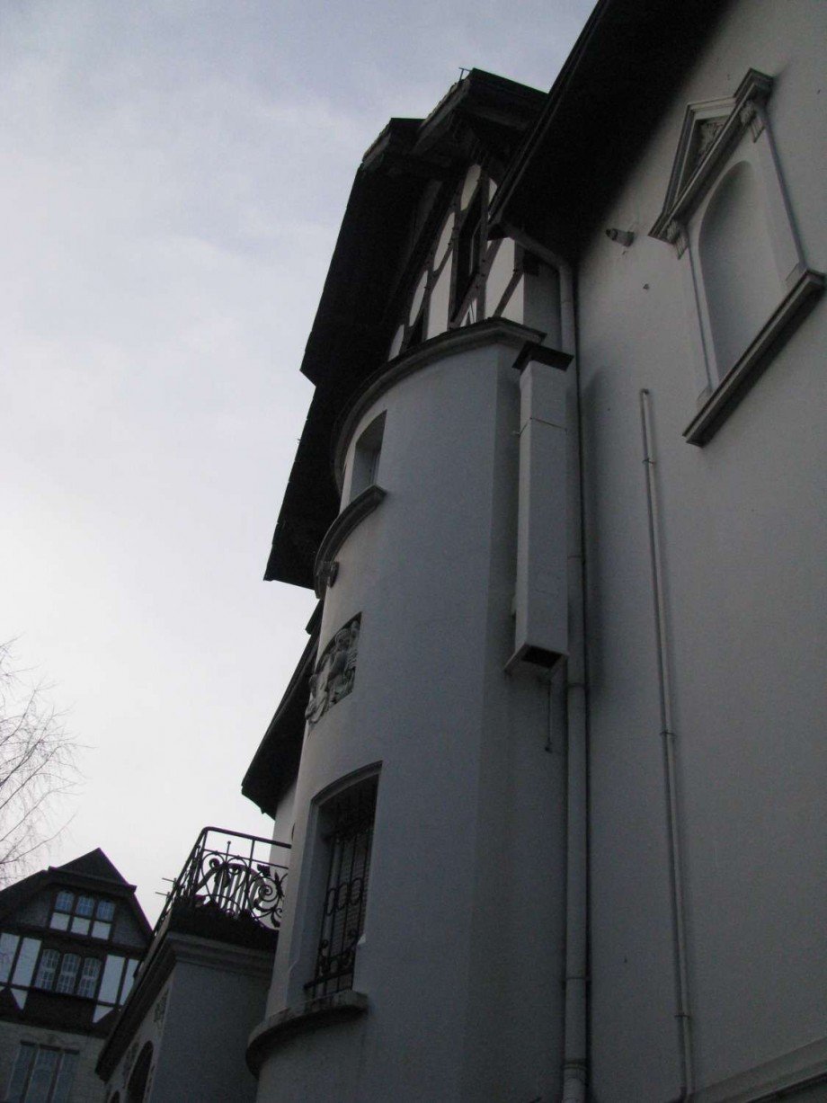 Haus-Seitenfront Mehrfamilienhaus Wuppertal