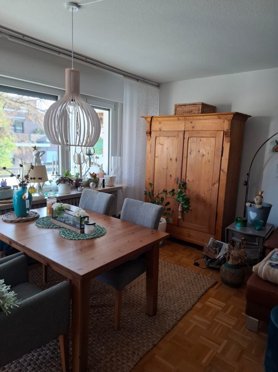 Wohnzimmer Esstisch Etagenwohnung K�ln